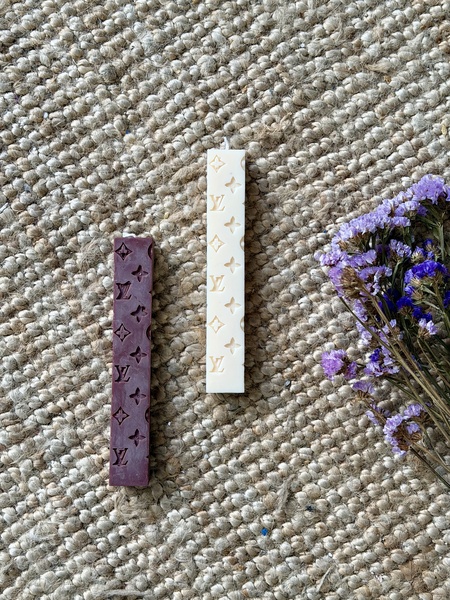 tempImageKYbUQs αρωματική λαμπάδα γνωστού οίκου μόδας